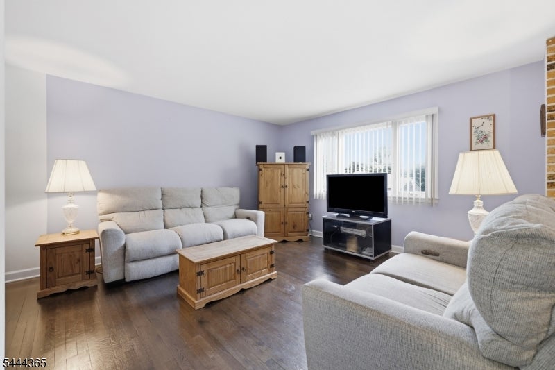 9 Brearly Cres
