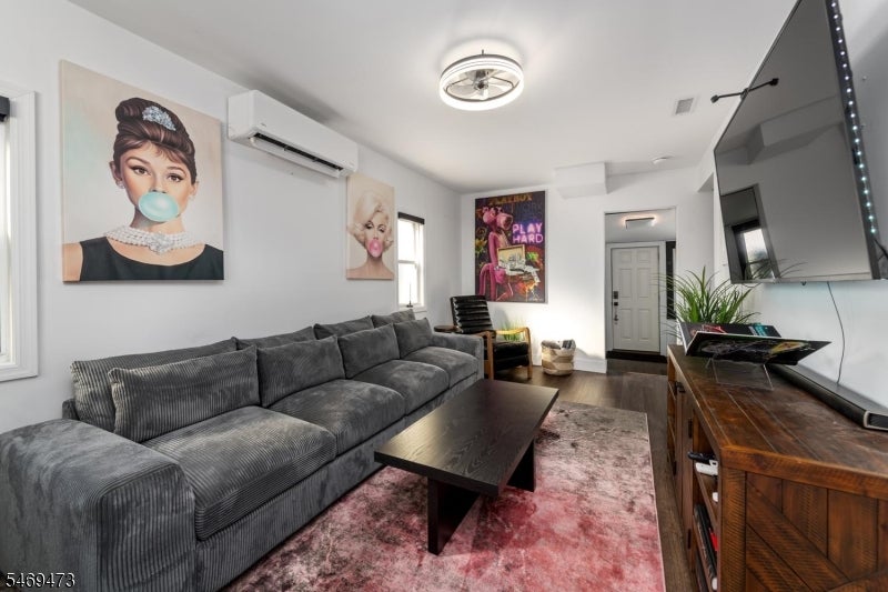 59 Fairview Dr