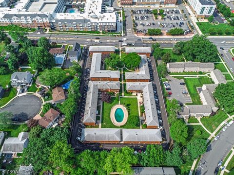 183C Terhune Ave C Lodi Boro NJ 07644