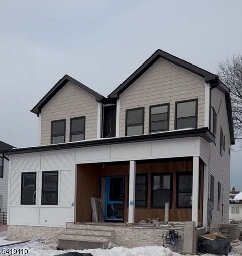 18 Livingston St Clifton City NJ 07013