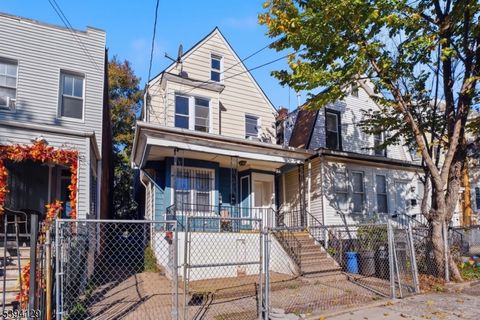 Photo of 171 Milford Ave, Newark, NJ 07108 (MLS # 3995026)