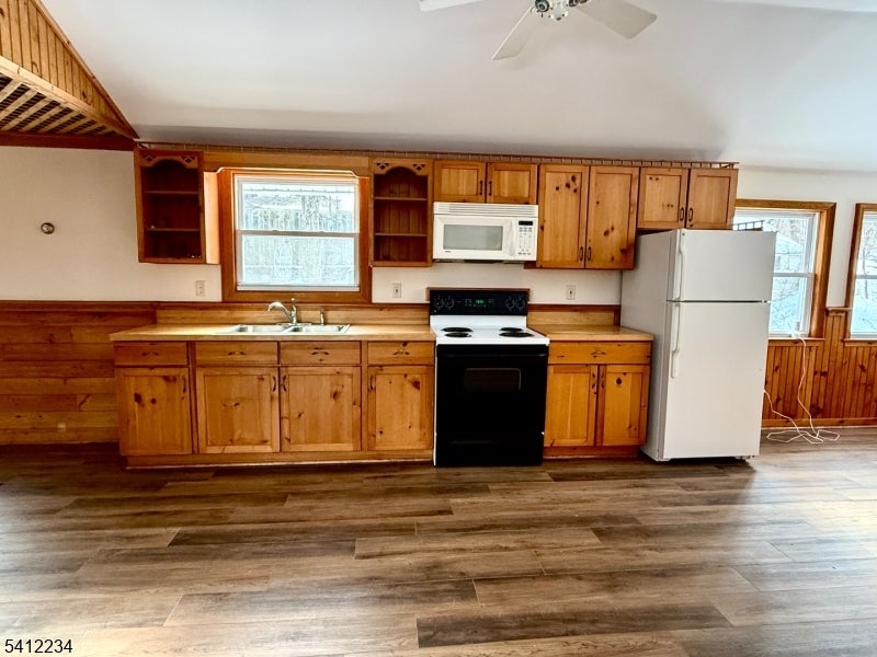 903A Green Pond Rd