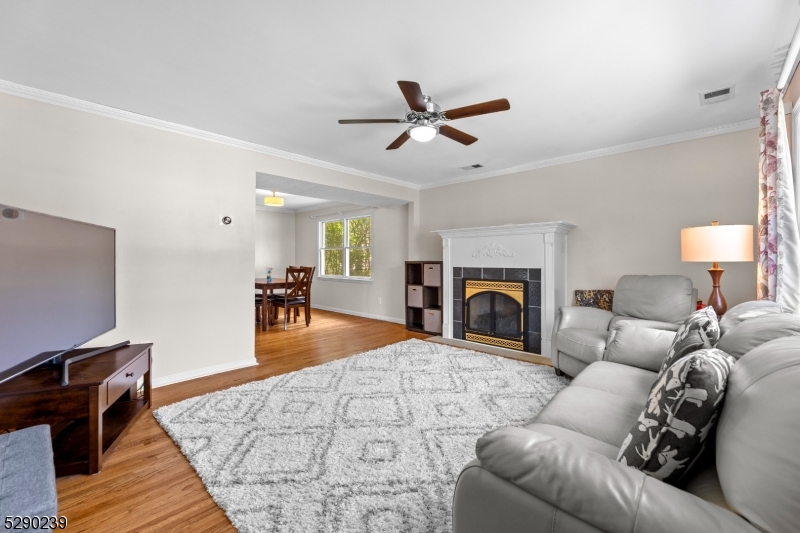 161 River Dr