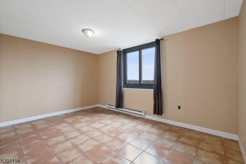 170-202 Lafayette Ave 8A