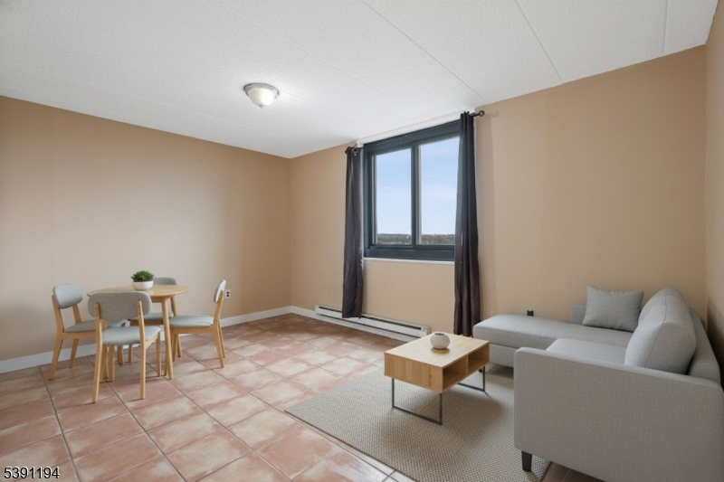 170-202 Lafayette Ave 8A