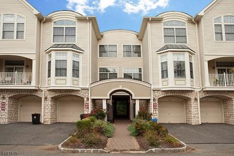 321 Edmonton Ct Livingston Twp. NJ 07039