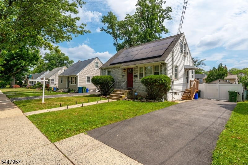 735 Harrison Ave