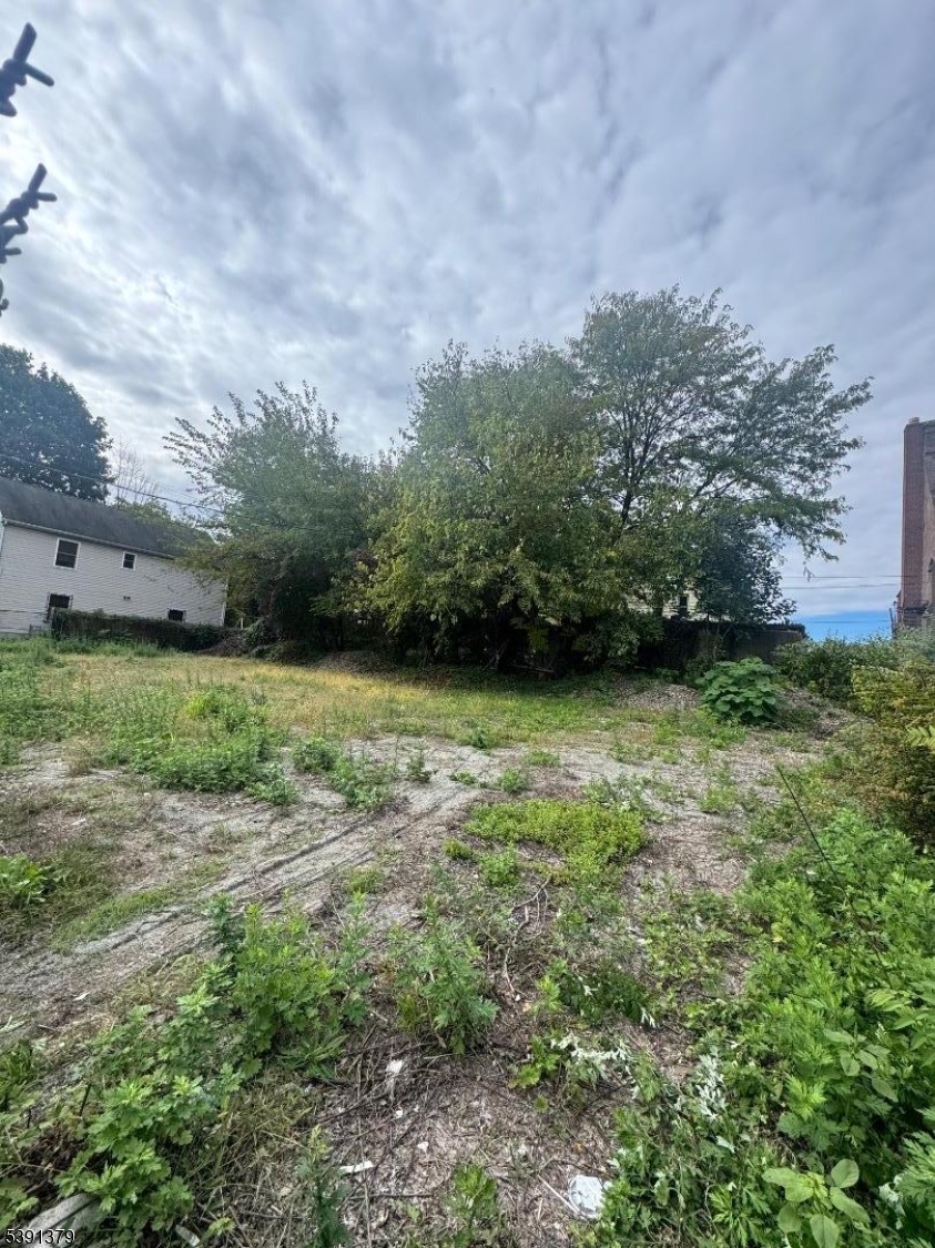 21 Oakwood Ave