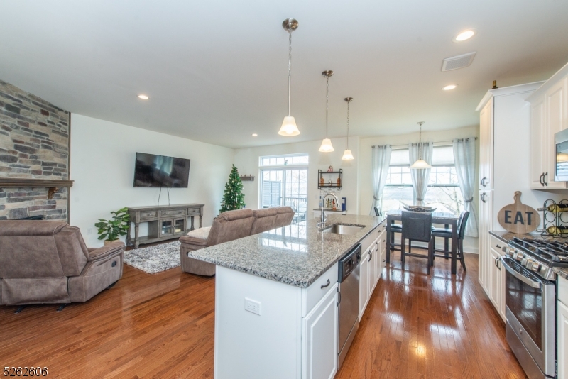 5 White Aster Ct
