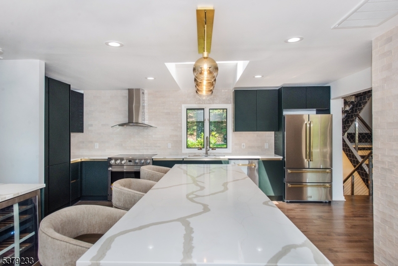 28 W Shore Rd