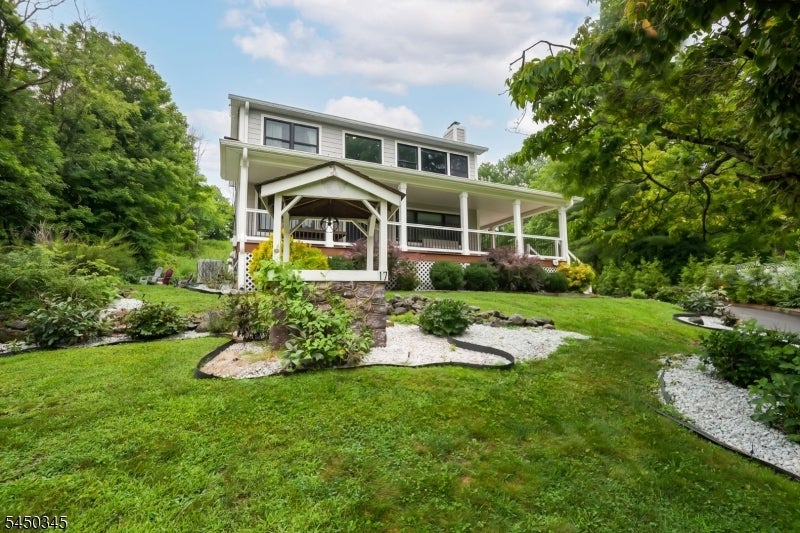 17 Rockaway Valley Rd