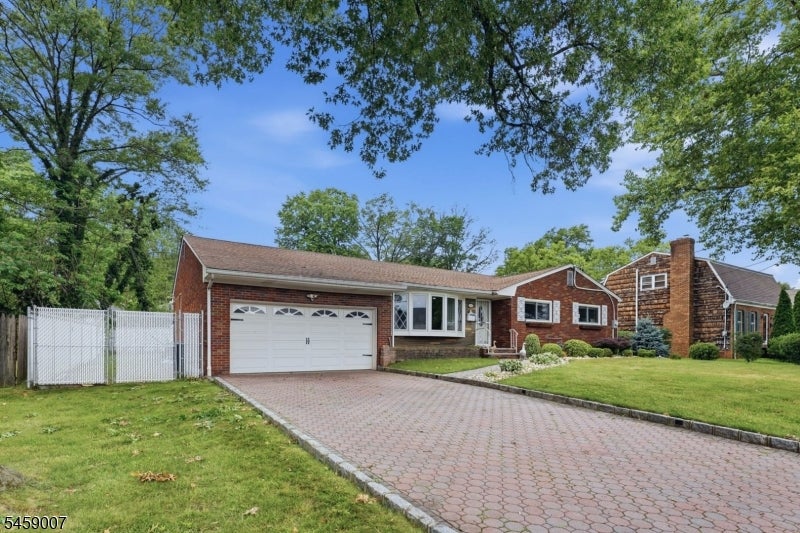 198 Cornell Ave