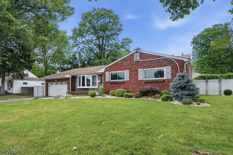 198 Cornell Ave