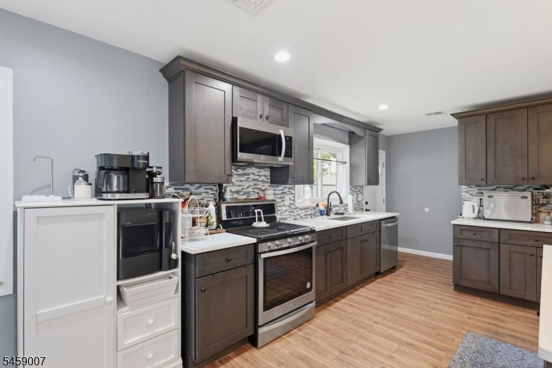 198 Cornell Ave