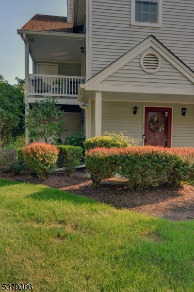66 Homestead Ln 66