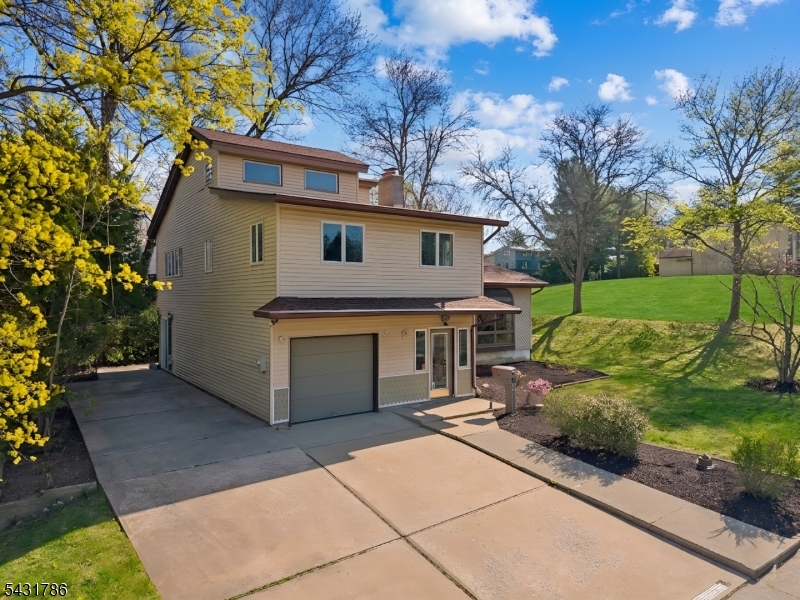 14 Trenton Pl