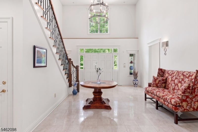 2 Cobblefield Rd