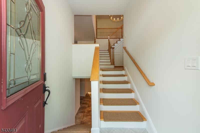 77 Rockwood Rd