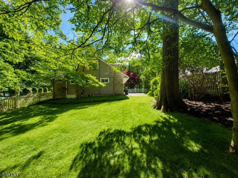 72 Foster Rd