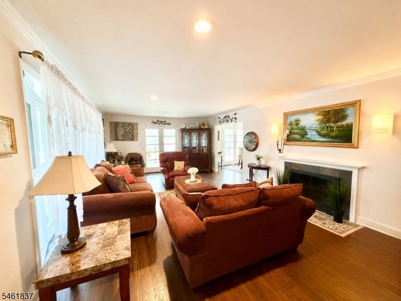 72 Foster Rd