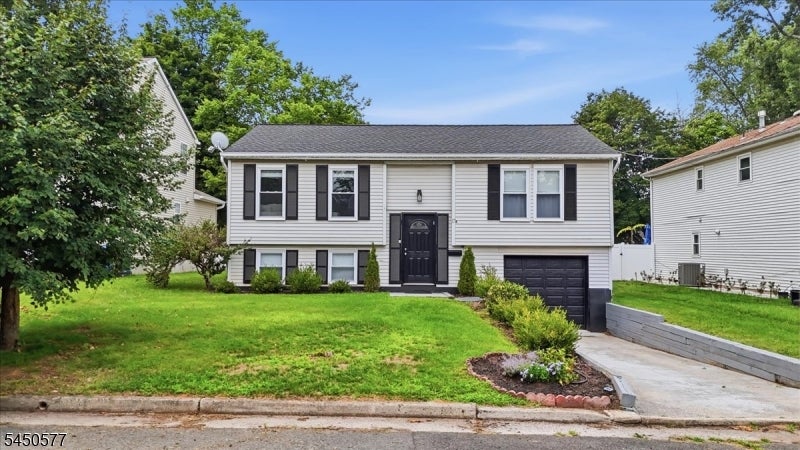 17 Weston St