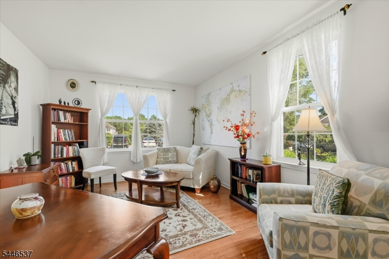 10 Indian Field Dr