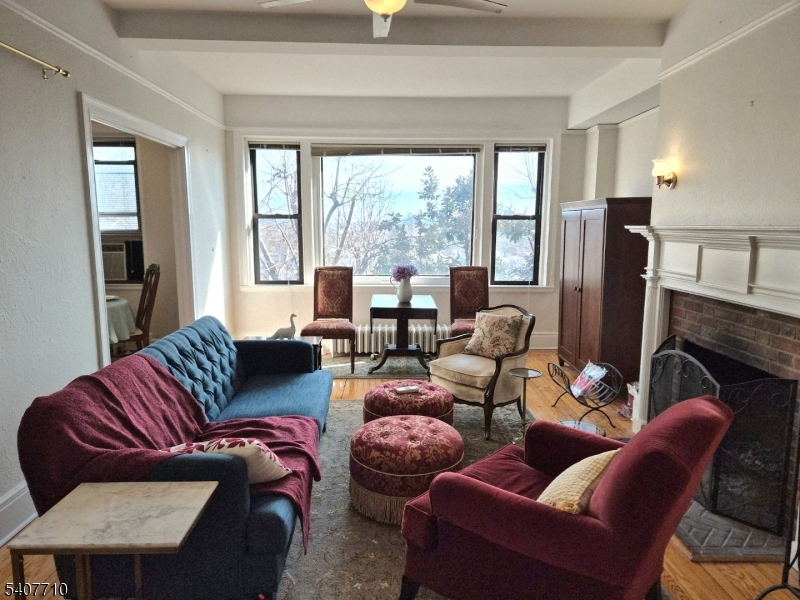 363-377 Mt Prospect Ave 1B