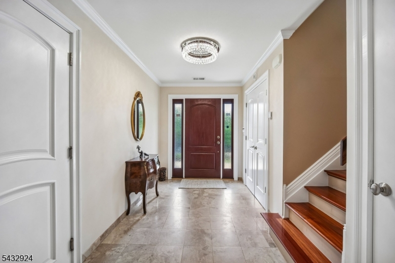 17 Stonewall Dr
