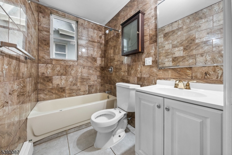 323 Glenwood Ave 4