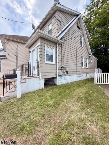 115 Chestnut Ave