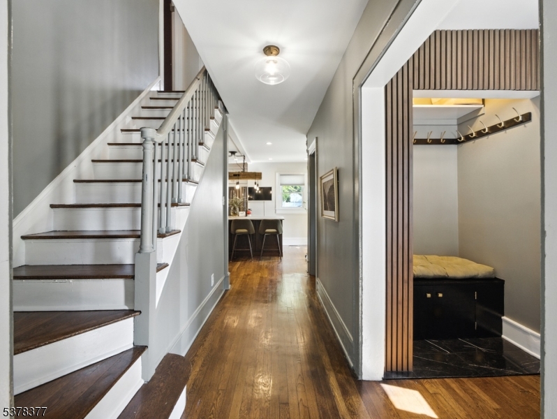 281 Beechwood Ter