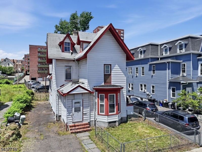 79 Cleveland St