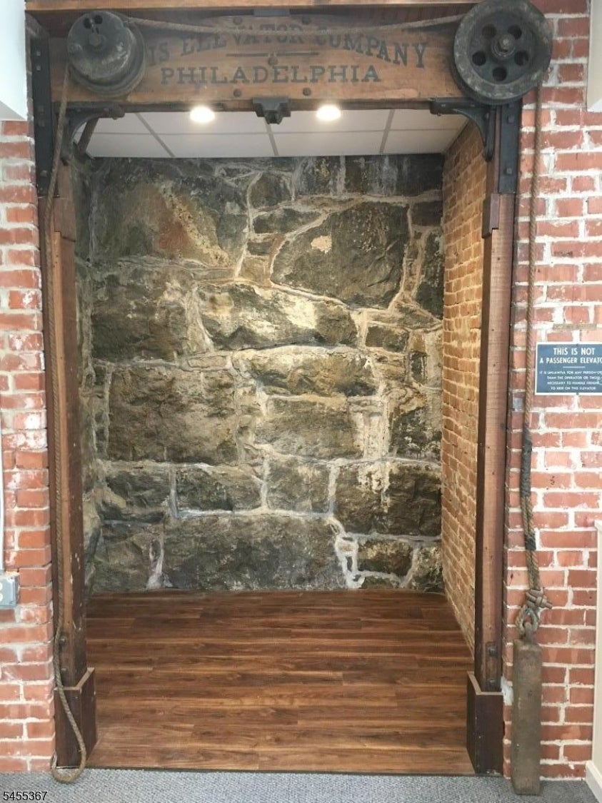 712 Main St Unit 187 B C