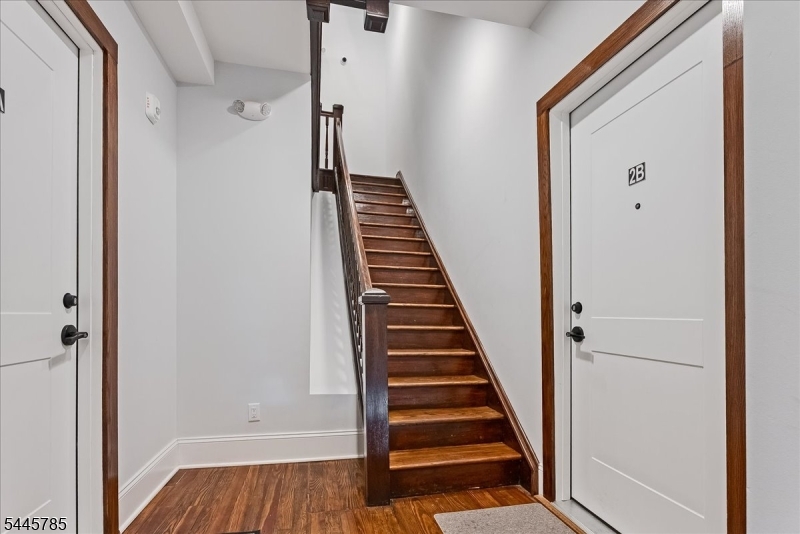 35-37 Main St, 3B 3B