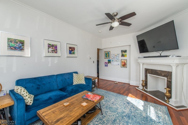 327 Orange Rd