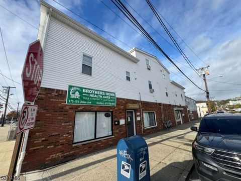 81-85 Berkshire Ave Paterson City NJ 07502