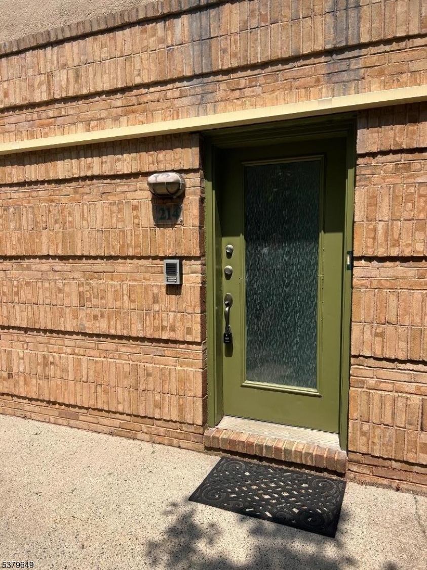 50 Pine St 214