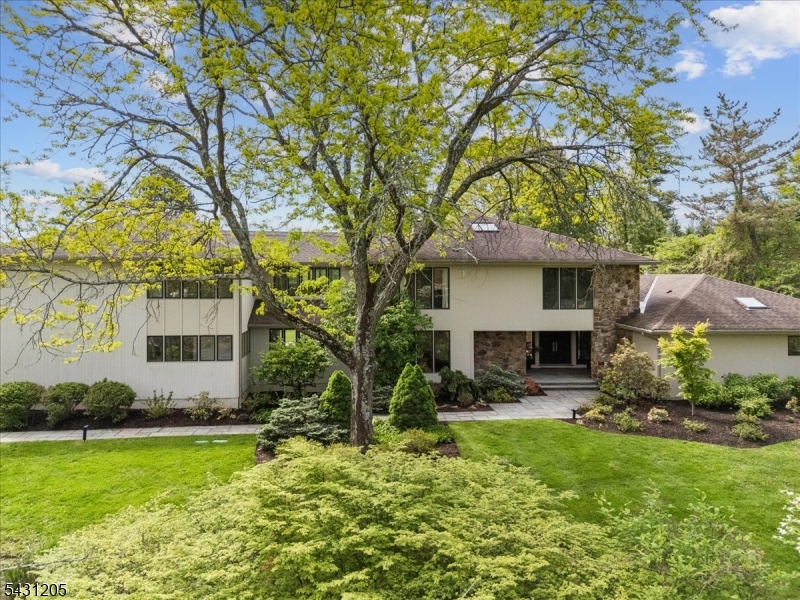 39 Eagle Nest Rd