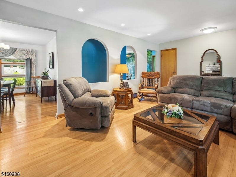 45 Sunset Rd