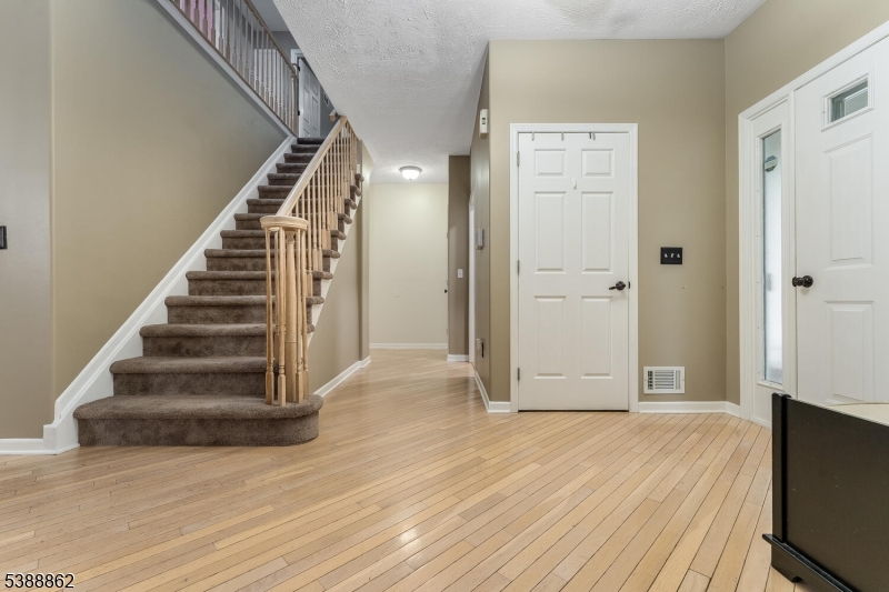 15 Byron Dr