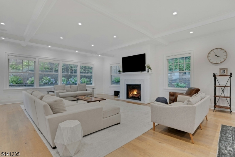61 Slayton Dr