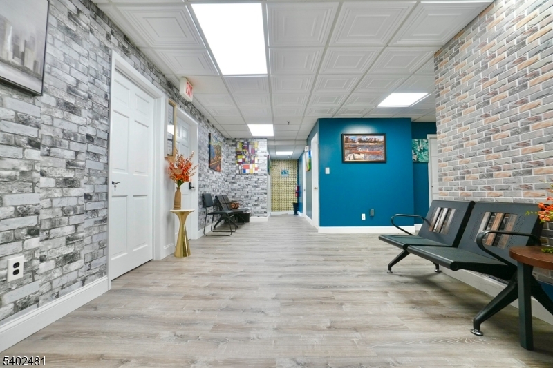 464-470 Valley Brook Ave  Ste 6