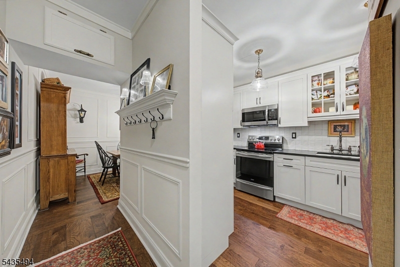 124 EAST MAIN STREET 305