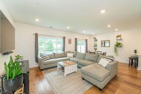 Photo of 69 Veterans Way, Morris Plains, NJ 07950 (MLS # 3994043)