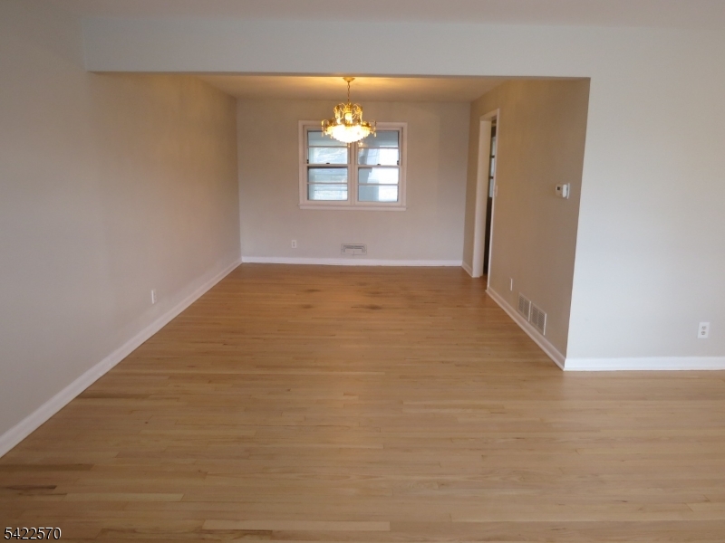 192 W Mount Pleasant Ave B