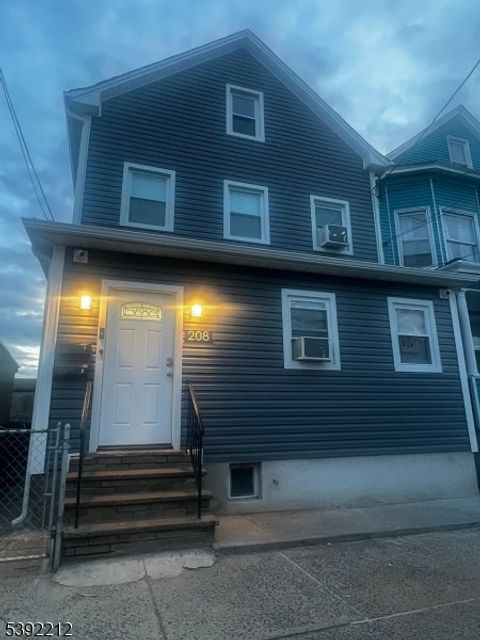 208 Inslee Pl 2 Elizabeth City NJ 07206