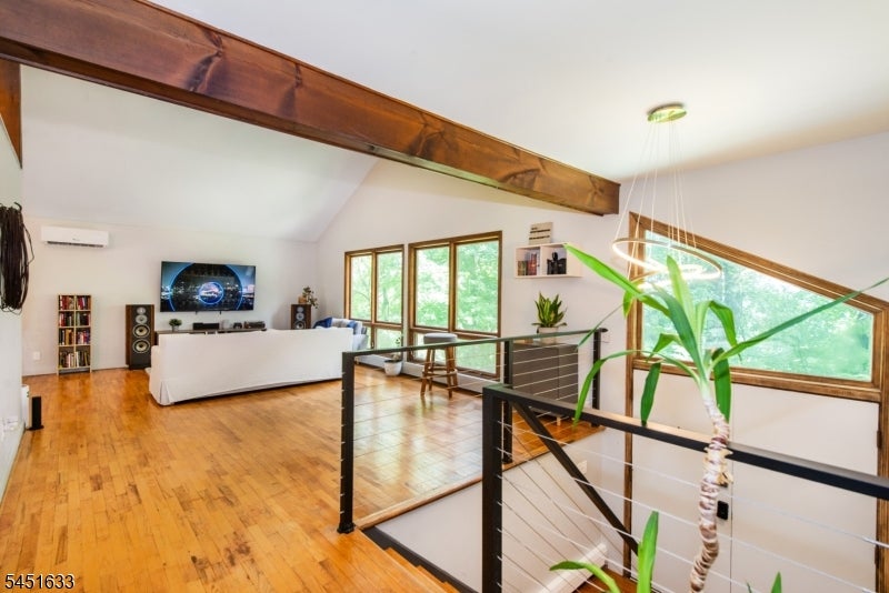 11 Foremost Mountain Rd