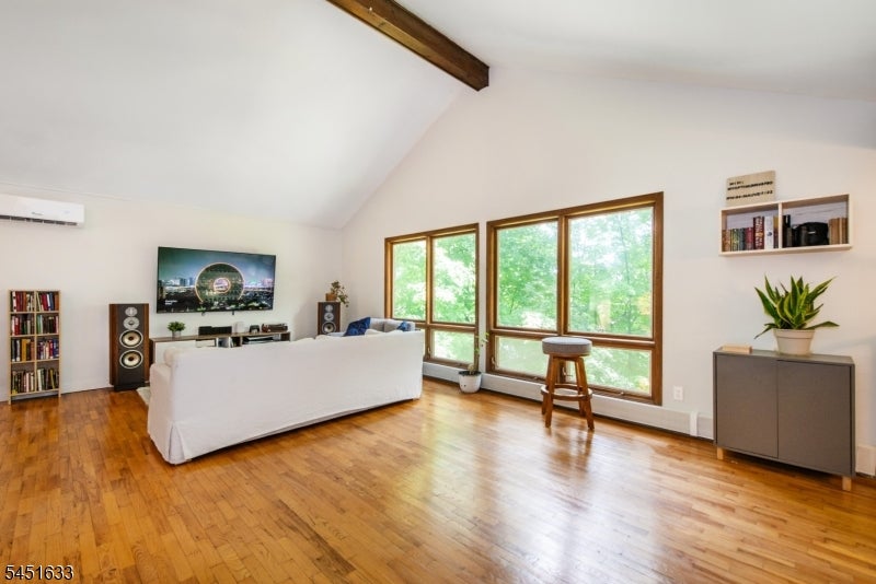 11 Foremost Mountain Rd