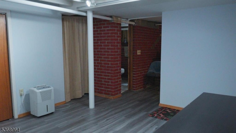 28 Monroe Pl
