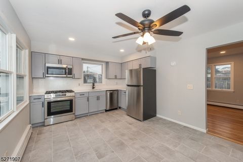 32 Walnut St Pompton Lakes Boro NJ 07442